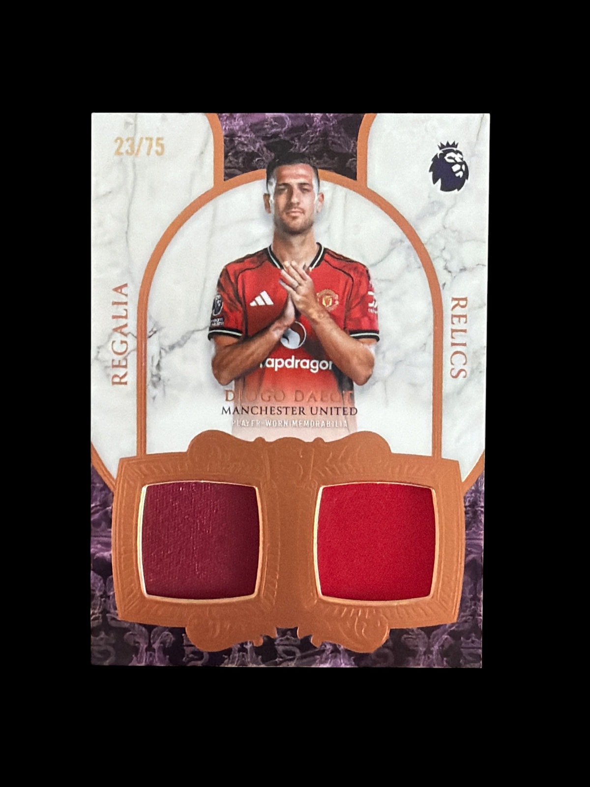 Diogo Dalot Regalia Relics /75 Topps Royalty BPL 2026
